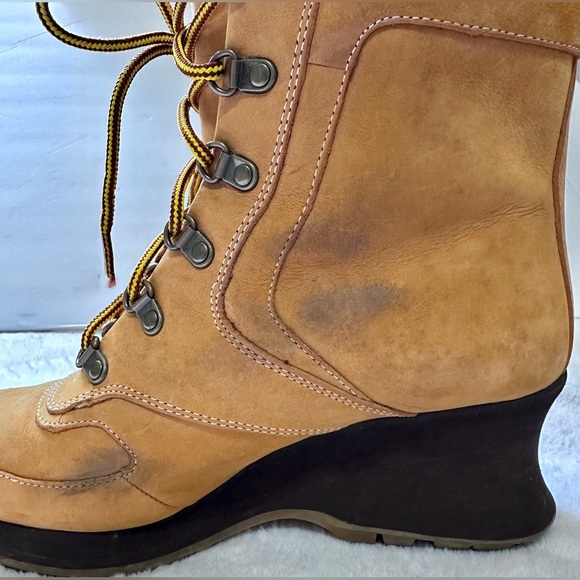 Timberland Women's Wedge Ankle Boots Nubuck Leather Wheat Waterproof 6 1/2 - Picture 7 of 16